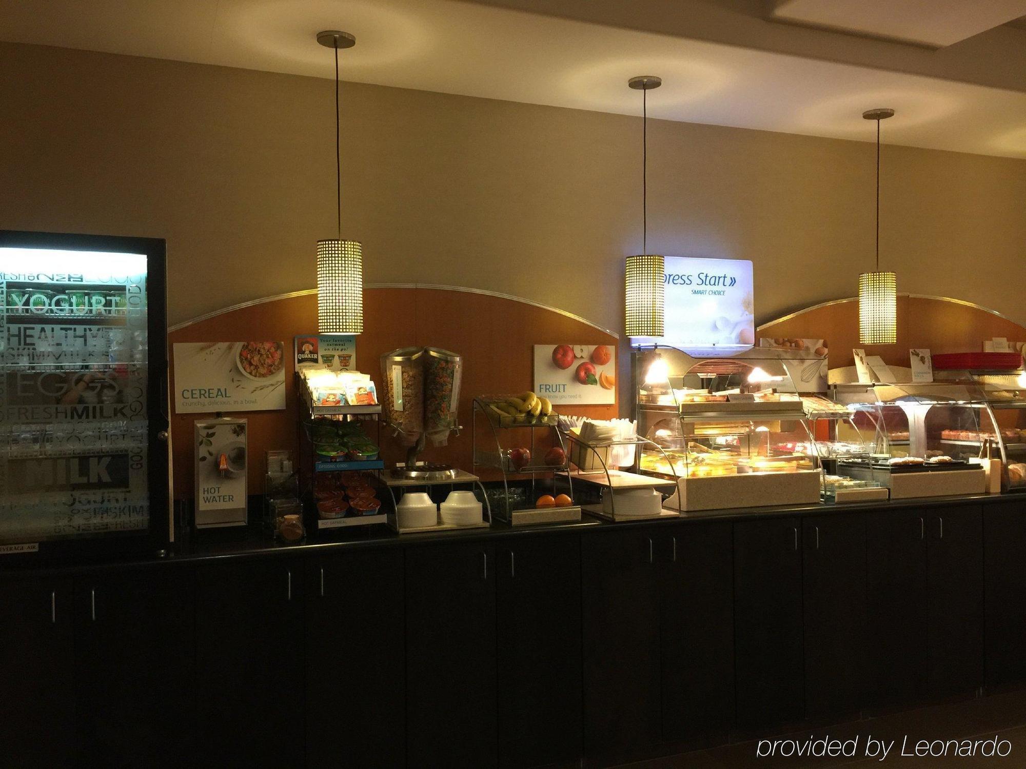 Holiday Inn Express And Suites - Bradford By Ihg Dış mekan fotoğraf